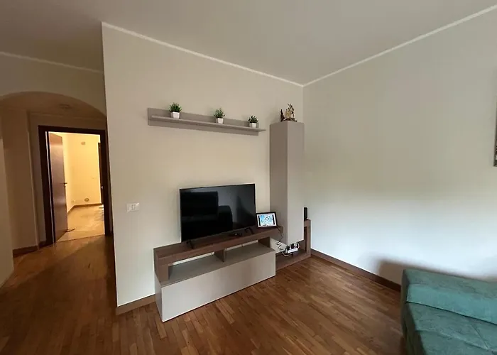 Apartment New With Courtyard *