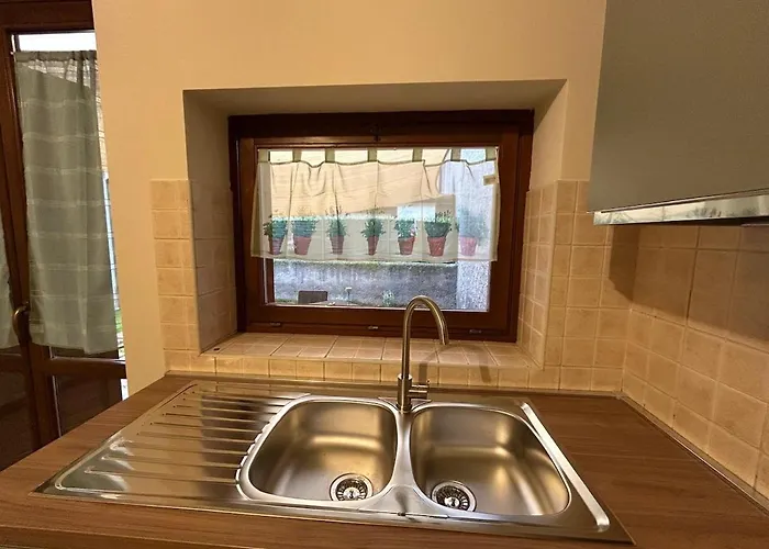 New With Courtyard Apartment