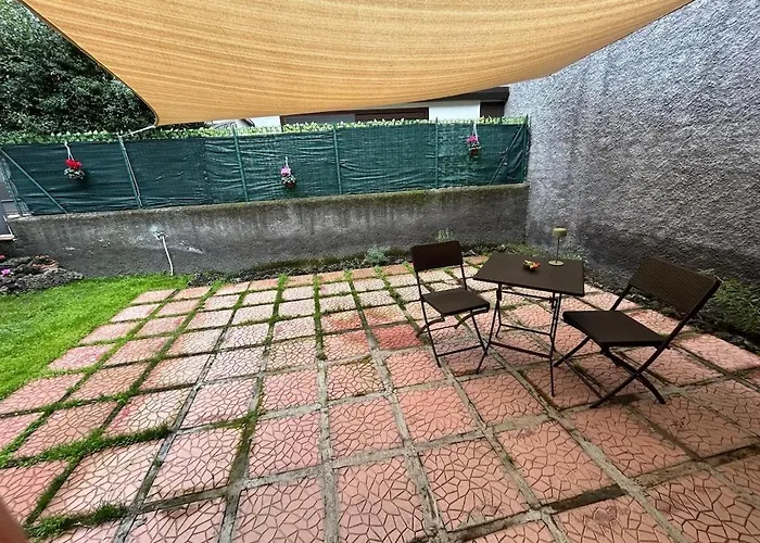 Apartment New With Courtyard *
